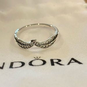 Pandora ring